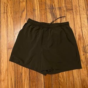 Lululemon Men’s Pacebreaker 5” Linerless